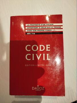 Code Civil DALLOZ Edition limitée 2015