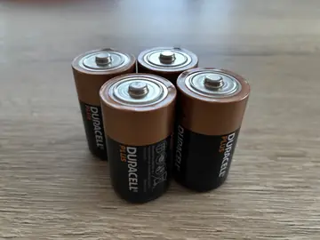 4 piles Duracell Plus D / LR20 / 1.5V