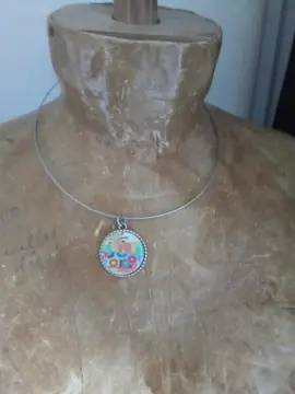 collier ras du cou