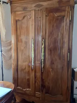 armoire ancienne