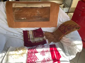tissus (écharpe, foulard, nappe, déco)