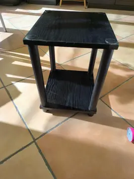 petite etagere ou guéridon