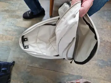 petit sac à dos cabine gris clair