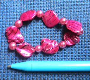 PETIT BRACELET FANTAISIE POUR FILLETTE 1