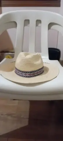 Chapeau style paille