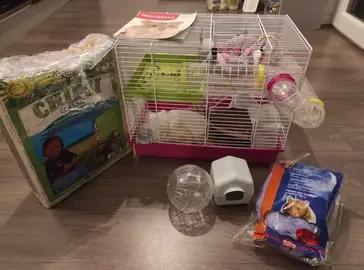 cage hamster et accessoires