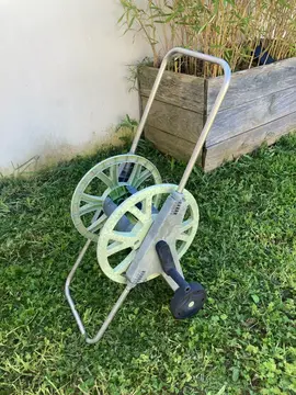 dévidoir sur roue