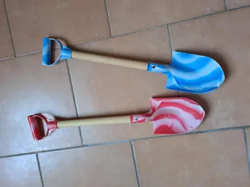 Pelles de plage enfant