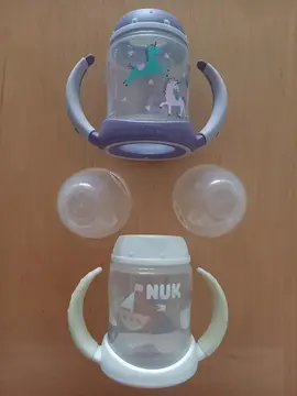 2 tasses bébé