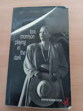 Livre Toni Morrison Playing in the dark