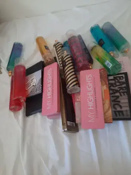 donne lots brume pour le corps action et palettes maquillages action