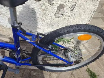 vélo 24 pouces à réparer complètement