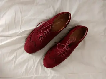 Paire de chaussures taille petit 40