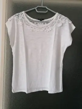 Tee-shirt blanc broderie