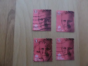 Timbres Roi Philippe ROUGE 2015