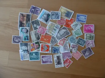 Timbres du monde LOT 55