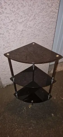 Petite table de coin