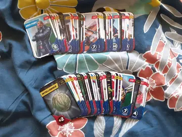 lot2 cartes Marvel
