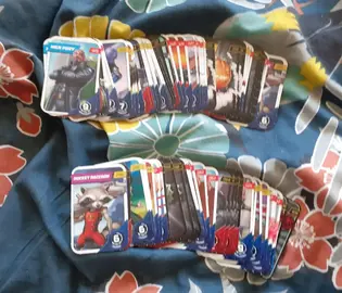 lot4 cartes Marvel