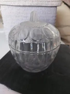 bonbonnière en plastique