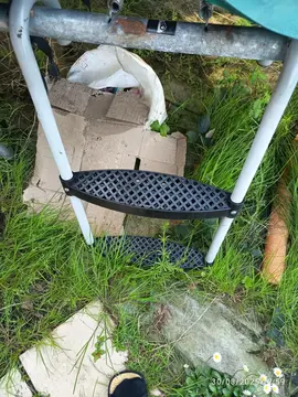 Donne trampoline extérieur