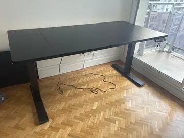 Bureau hauteur variable motorisé