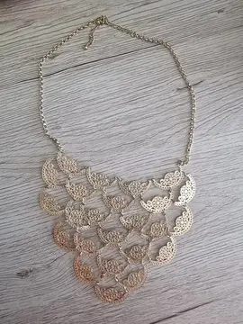 collier doré