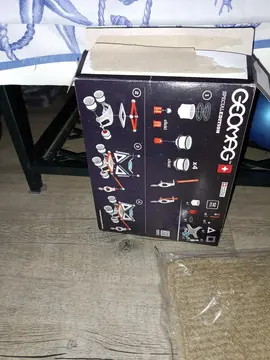 je
