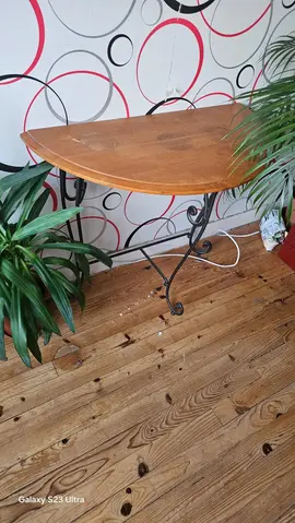 Table demi-lune