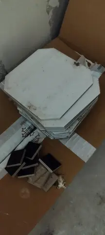 carrelage avec cabochon