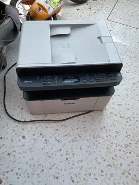 donne imprimante toner scanner/ photocopieuse Brother Mfc 18-10