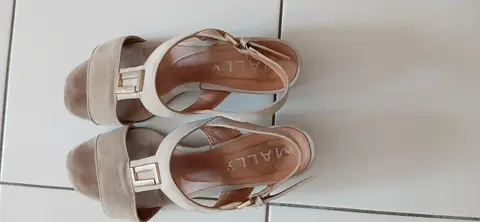 Sandales beige