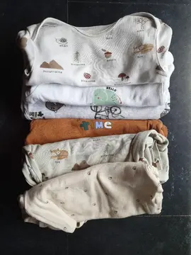 8 bodies bébé manches longues 24 mois