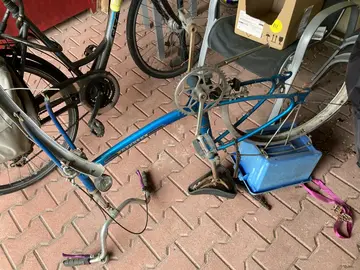 donnne vélo à remonter