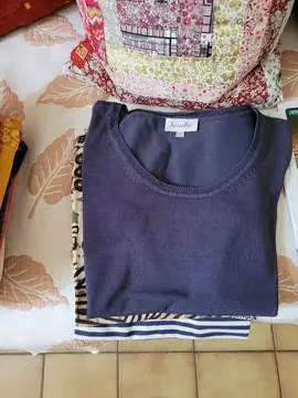 4 tee-shirt femme taille 42