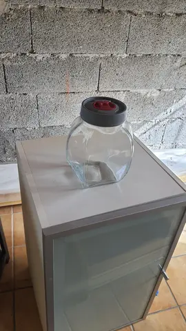 Bocal en verre hermétique