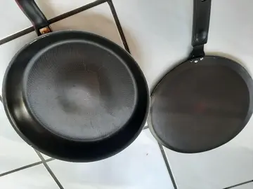 Crépiére et grande poêle /sauteuse