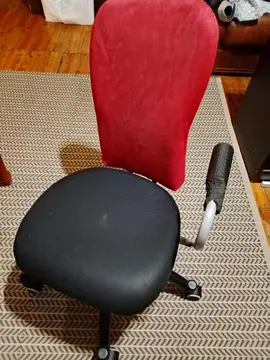 Chaise roulante à réparer/pour pièce