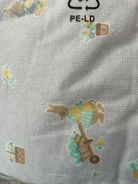 tour de lit bébé ( lit barreaux bois)