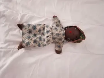 Poupée en tissu à laver