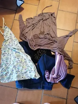 Lot vêtements femme 38 40 urgent