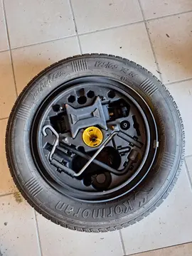 roue de secours voiture