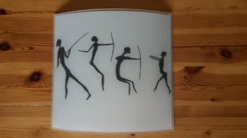 2 appliques murales
