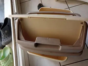 poubelle 30 litres beige