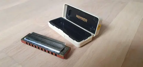 harmonica