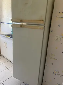 DONNE REFRIGERATEUR VINTAGE VEDETTE