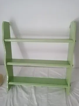 Grande étagère en bois peinte