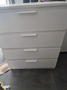 Commode blanche