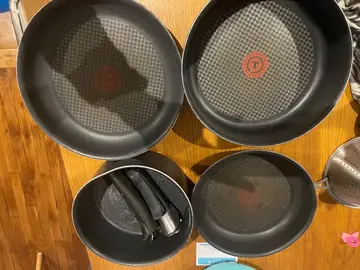 lot de 4 poêles / casseroles Teffal avec 2 poignées