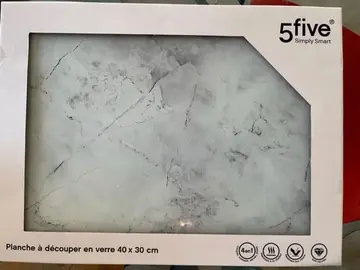 Planche à découper en verre